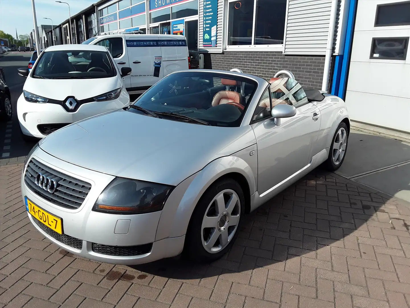 Audi TT 1.8 T ROADSTER QUATTRO 165KW Baseball Edition Grijs - 2