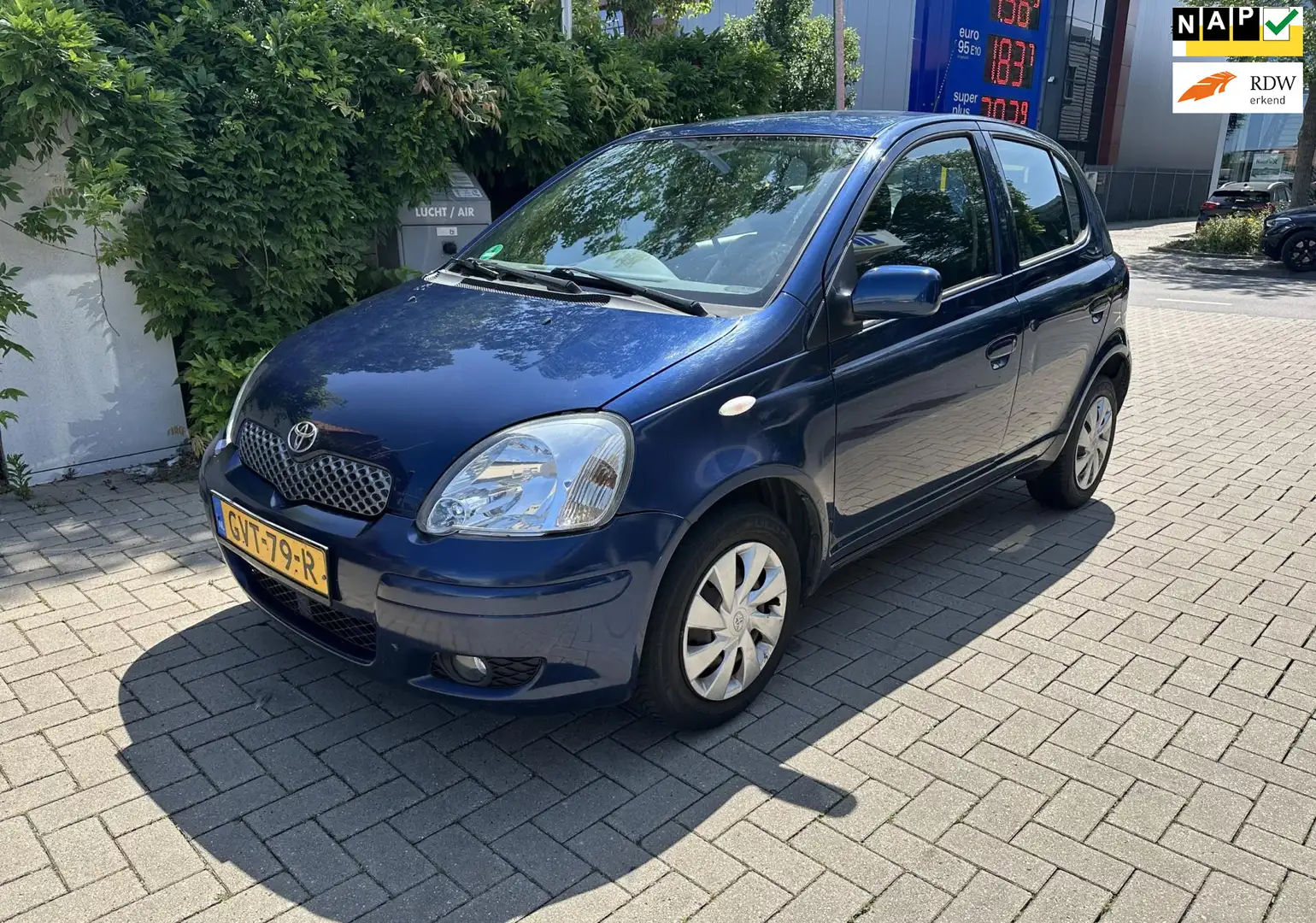 Toyota Yaris 1.3 VVT-i Blue 5drs met 136000 dkm en jaar apk Bleu - 1
