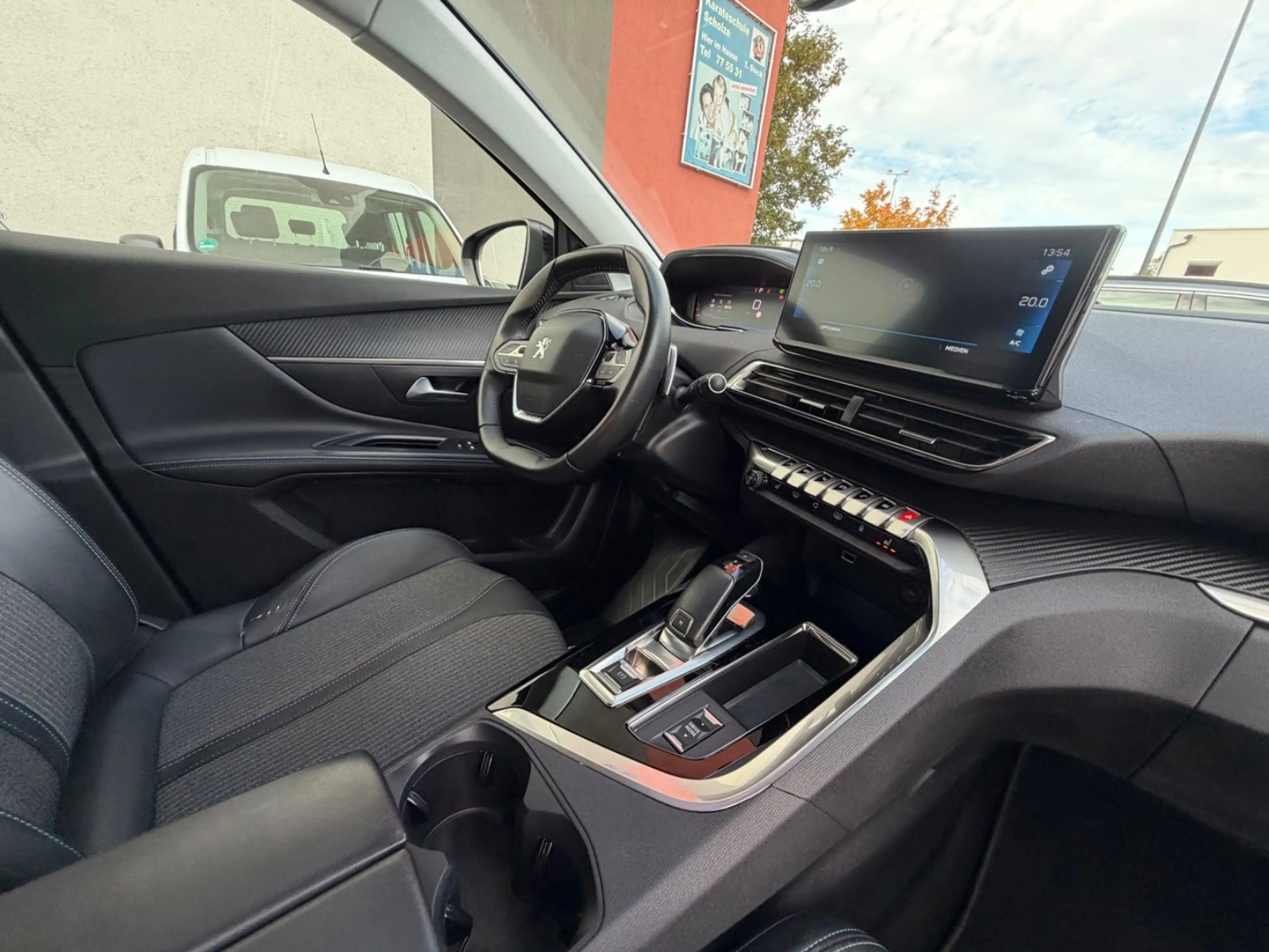 Peugeot 5008 1.5 HDi Allure Autom./1.Hand/AHK/7-Sitzer — photo 11