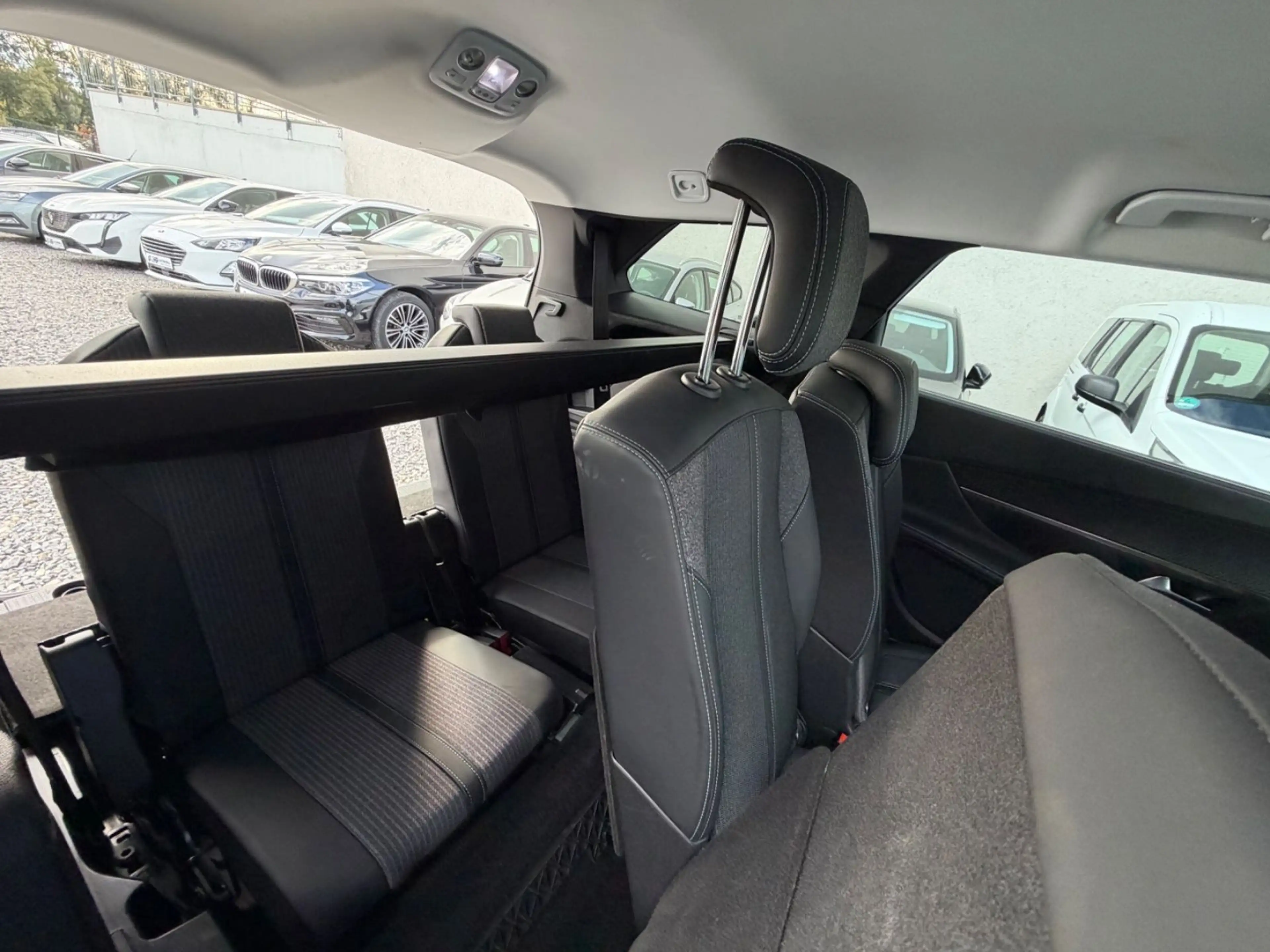 Peugeot 5008 1.5 HDi Allure Autom./1.Hand/AHK/7-Sitzer — photo 15