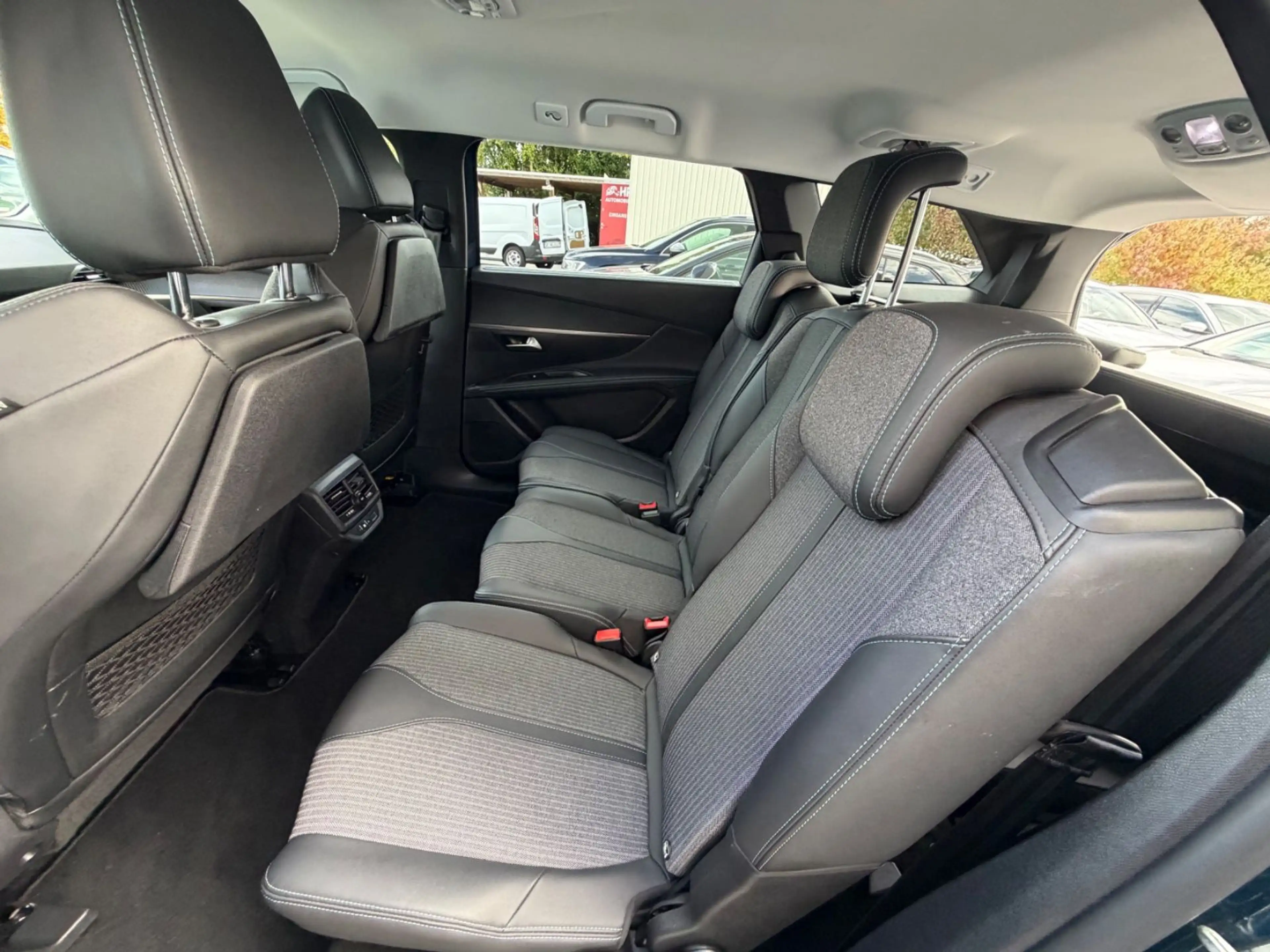 Peugeot 5008 1.5 HDi Allure Autom./1.Hand/AHK/7-Sitzer — photo 10