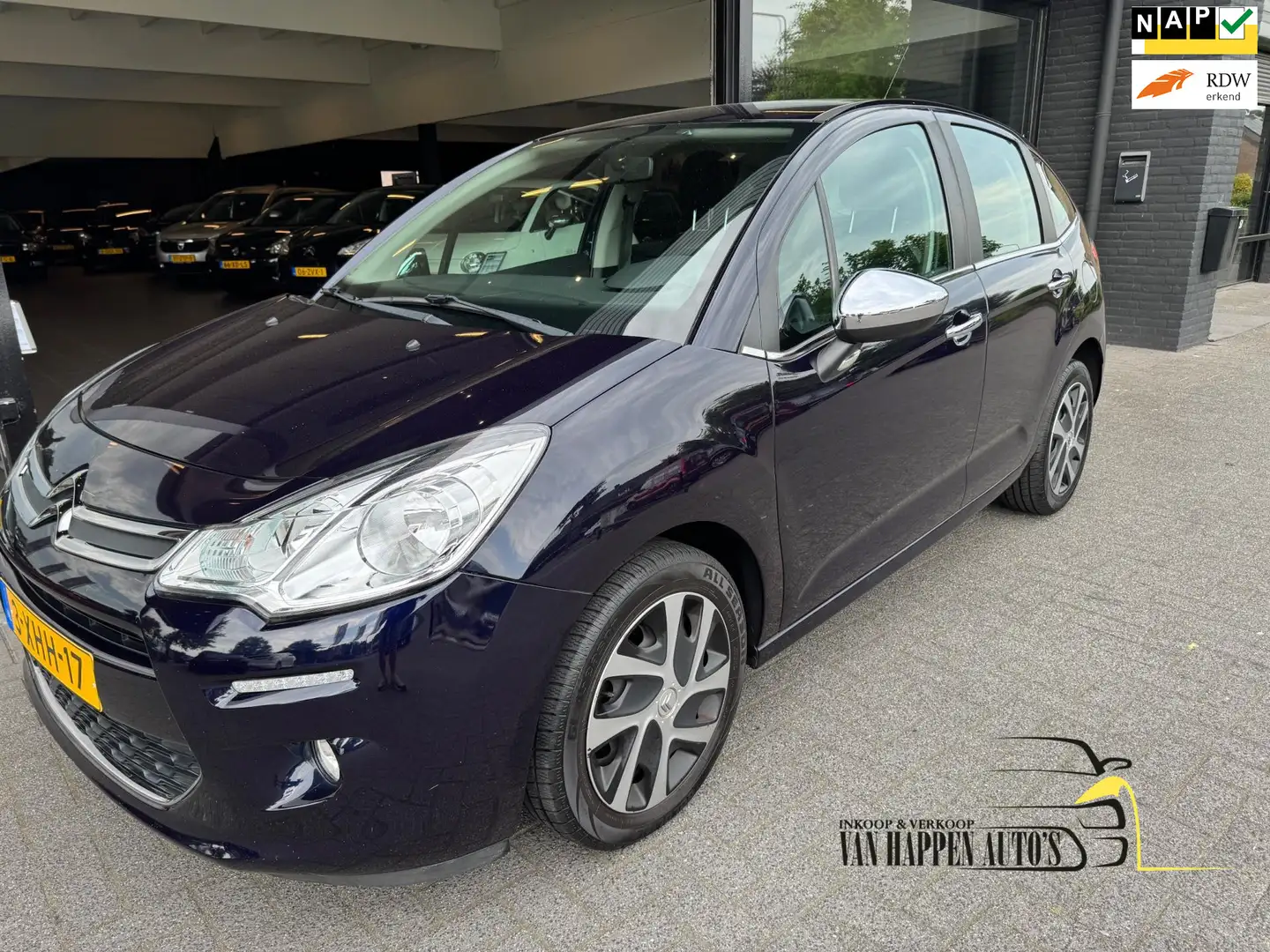 Citroen C3 1.2 PureTech Collection Blauw - 1