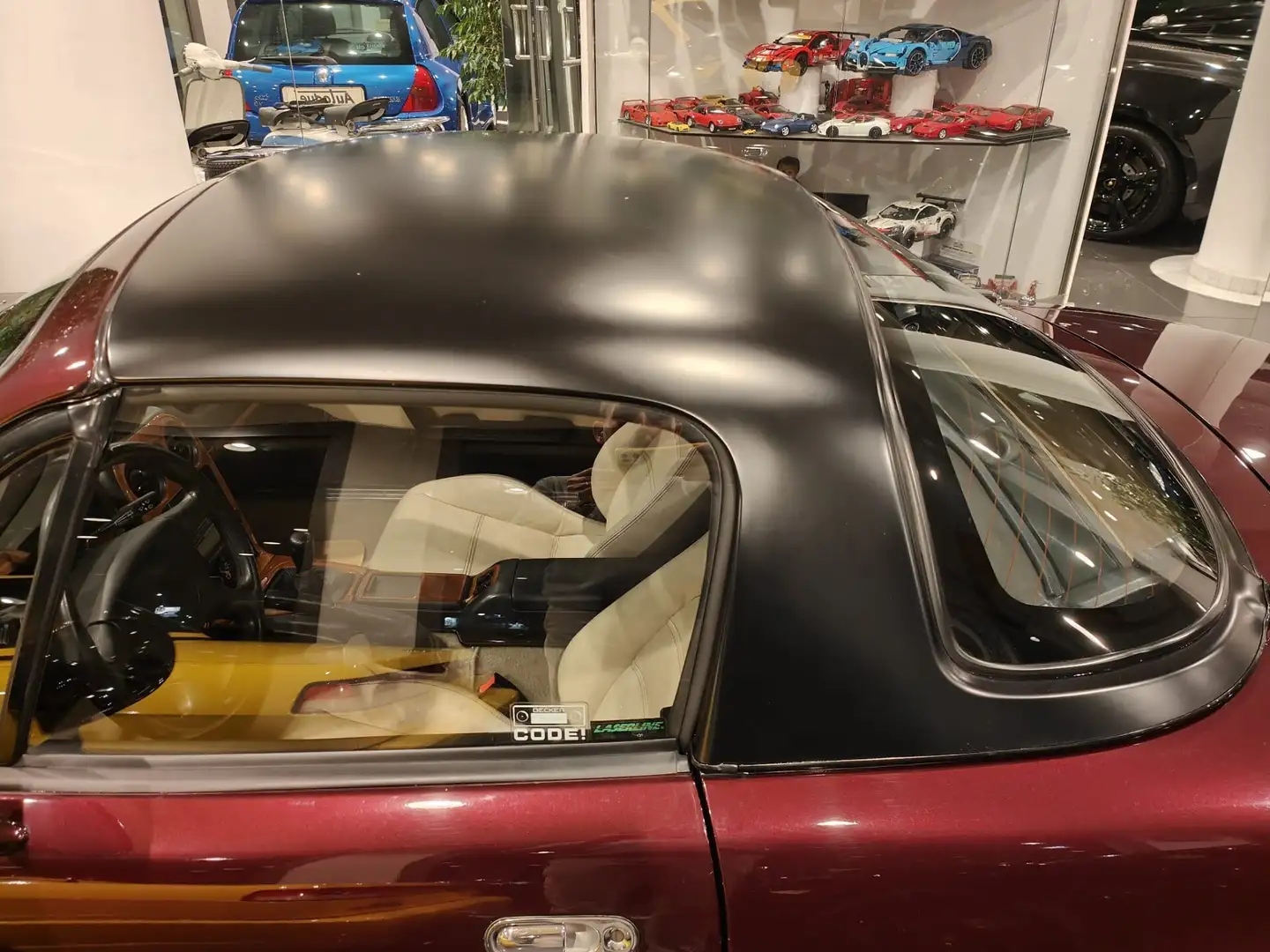 Mazda MX-5 MX-5 1.6i 16V cat Rot - 2