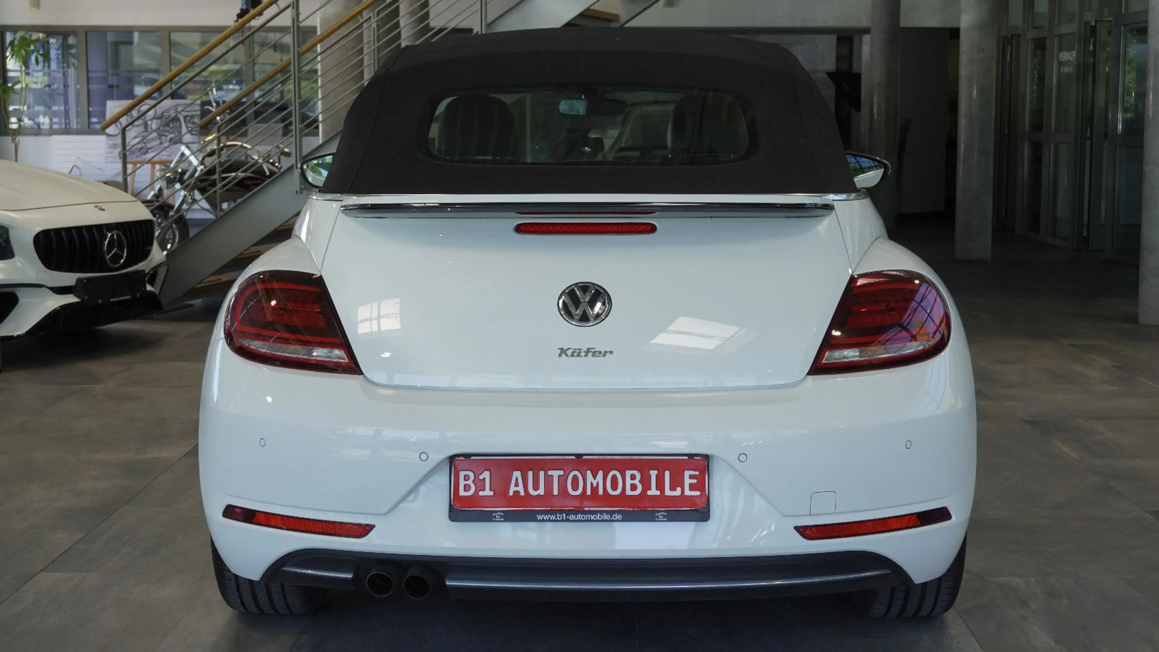 Volkswagen Beetle Cabriolet Exclusive Design*LEDER*CAM* — photo 7