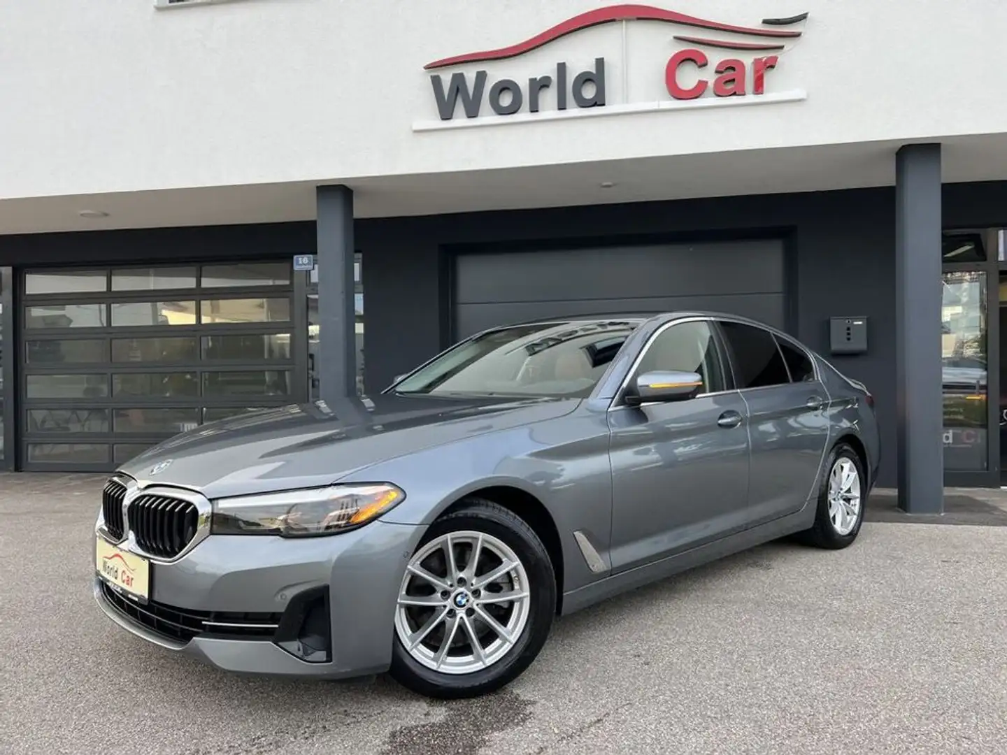 BMW 520 d xDrive G30 LCI Aut.LED/NAVI/LEDER/360° Niebieski - 2