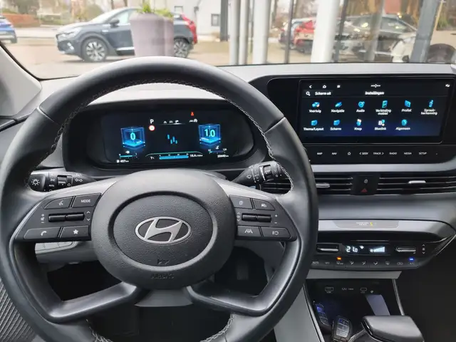 Hyundai i20 view 16