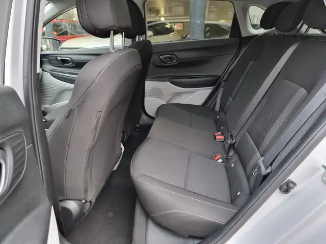 Hyundai i20 view 26