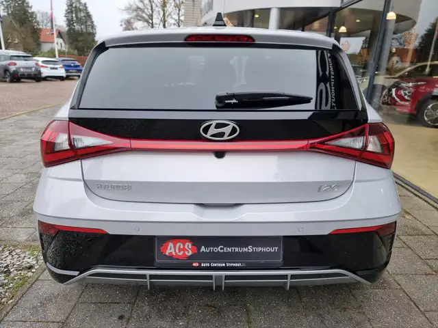 Hyundai i20 view 10
