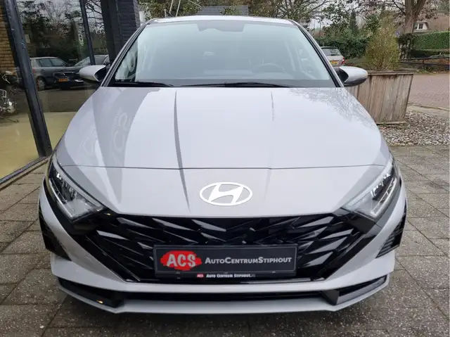 Hyundai i20 view 7
