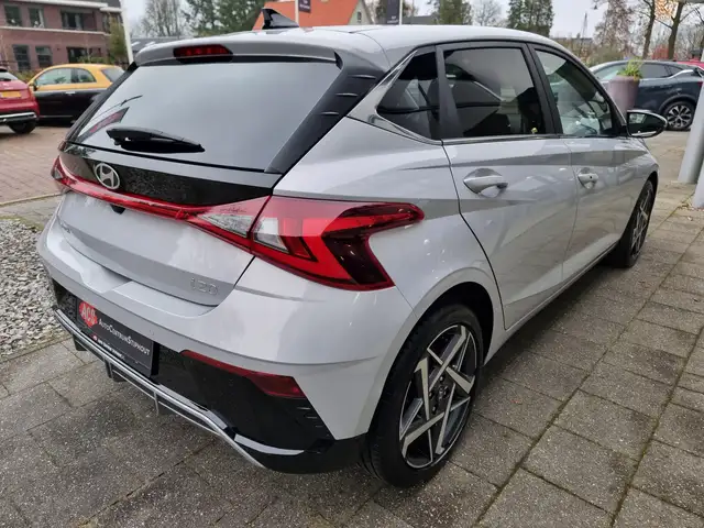 Hyundai i20 view 12
