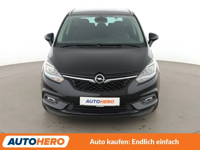 Opel Zafira Tourer view 9