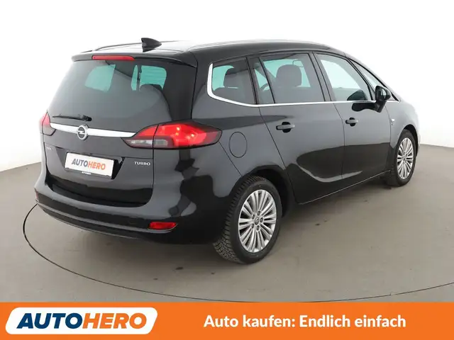 Opel Zafira Tourer view 6