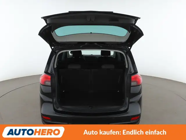 Opel Zafira Tourer view 16