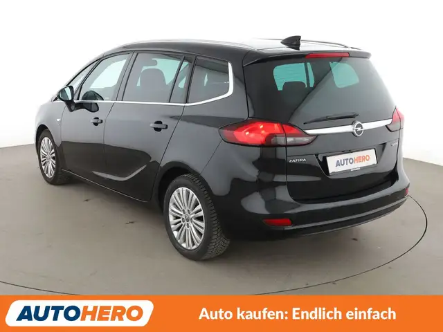 Opel Zafira Tourer view 4