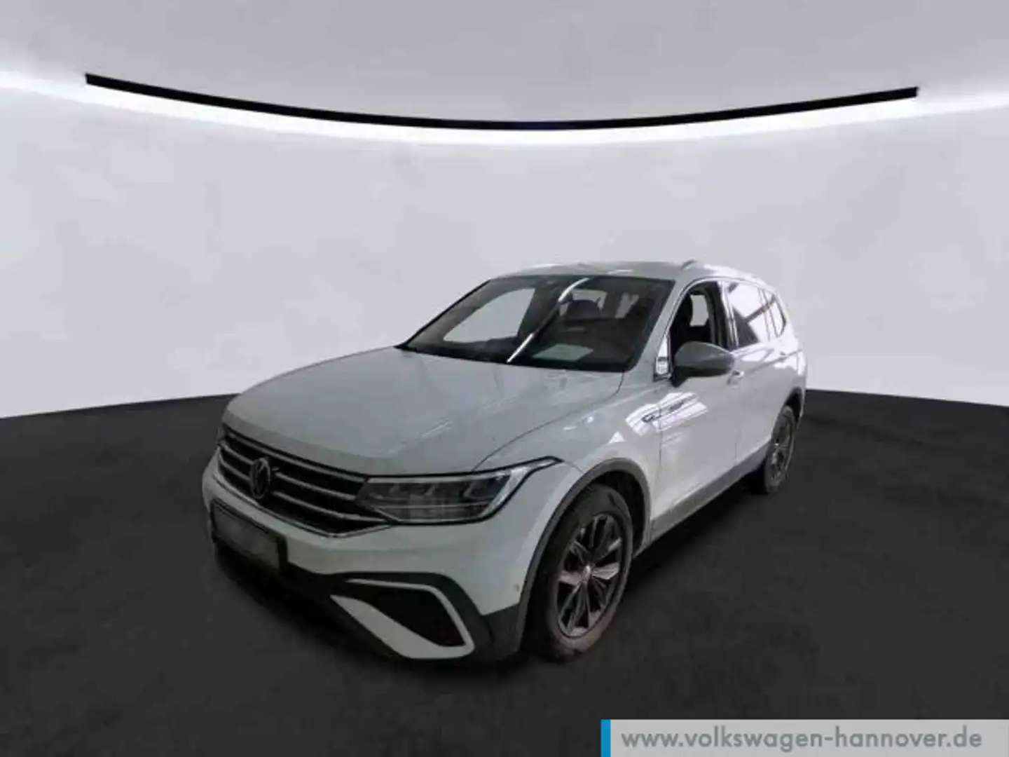 Volkswagen Tiguan Allspace 2.0 TDI DSG Life 4M Navi 7Sitzer Weiß - 2
