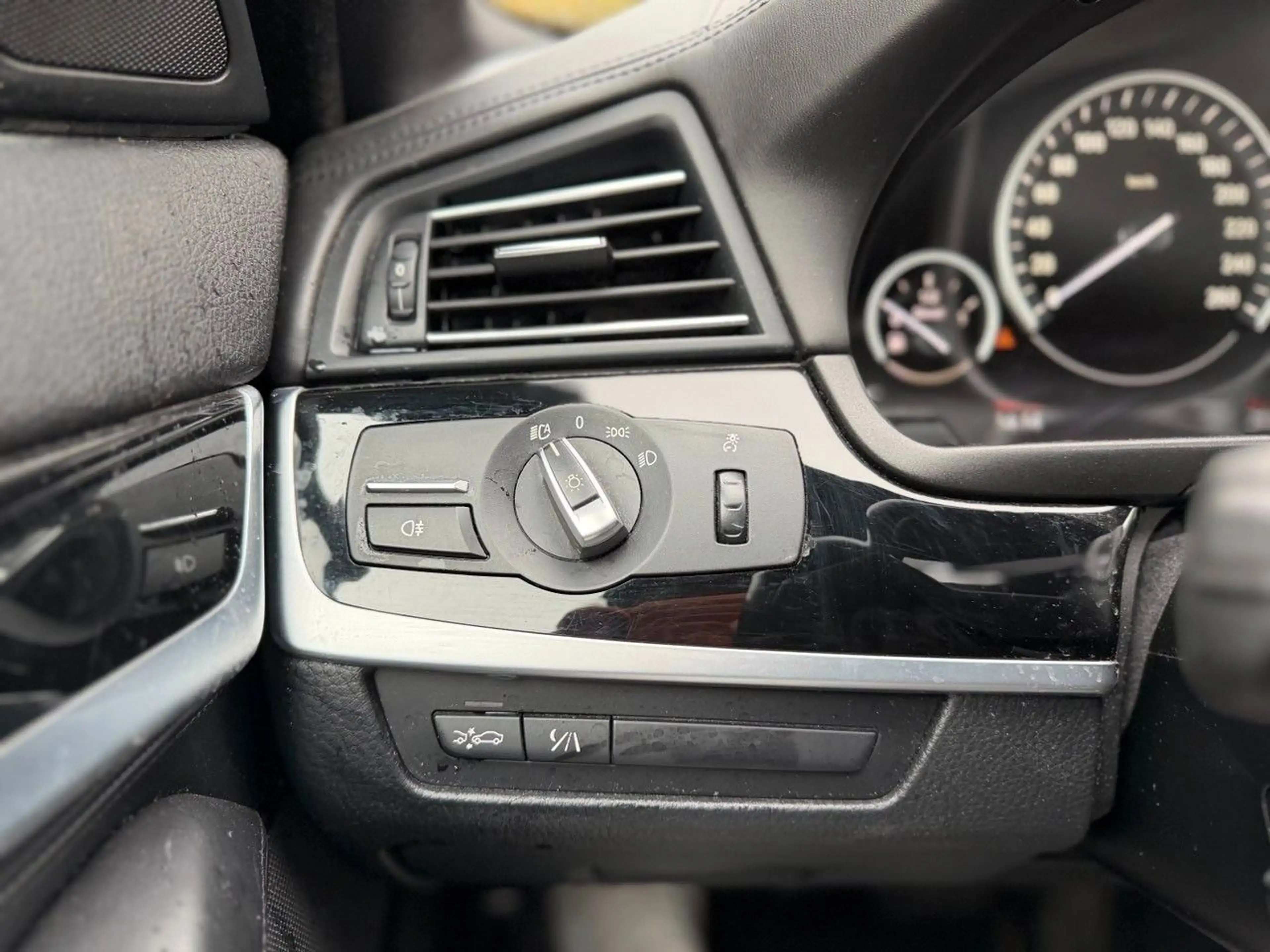 BMW 550 d xDrive Standheizung Bi-Xenon Softclose — photo 12