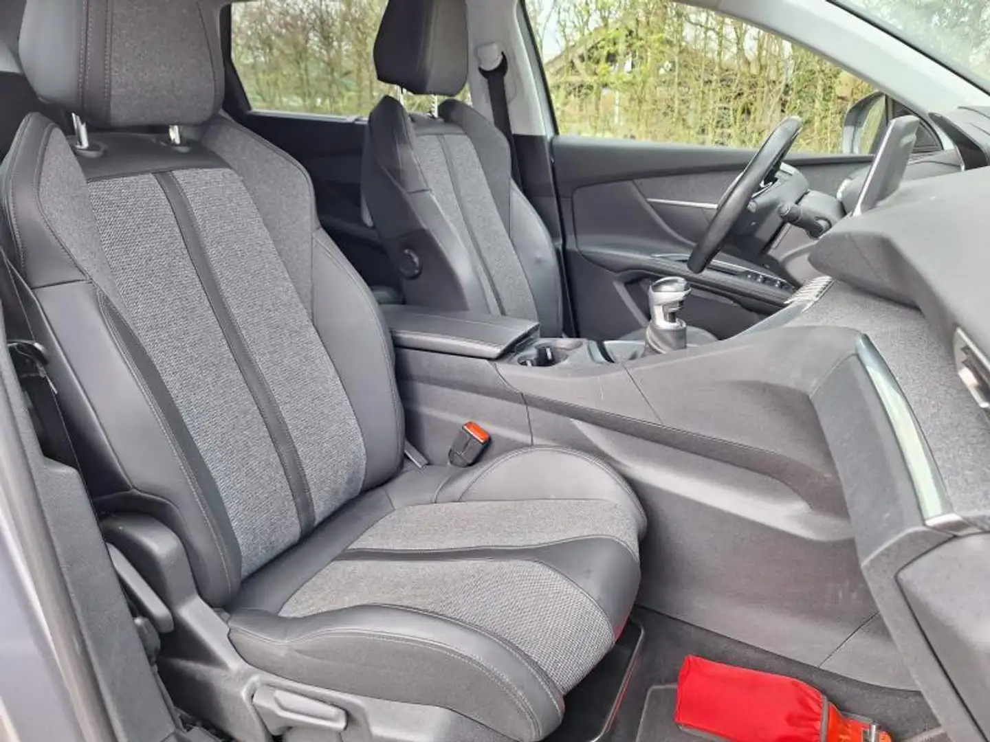 Peugeot 5008 II Allure Grijs - 2