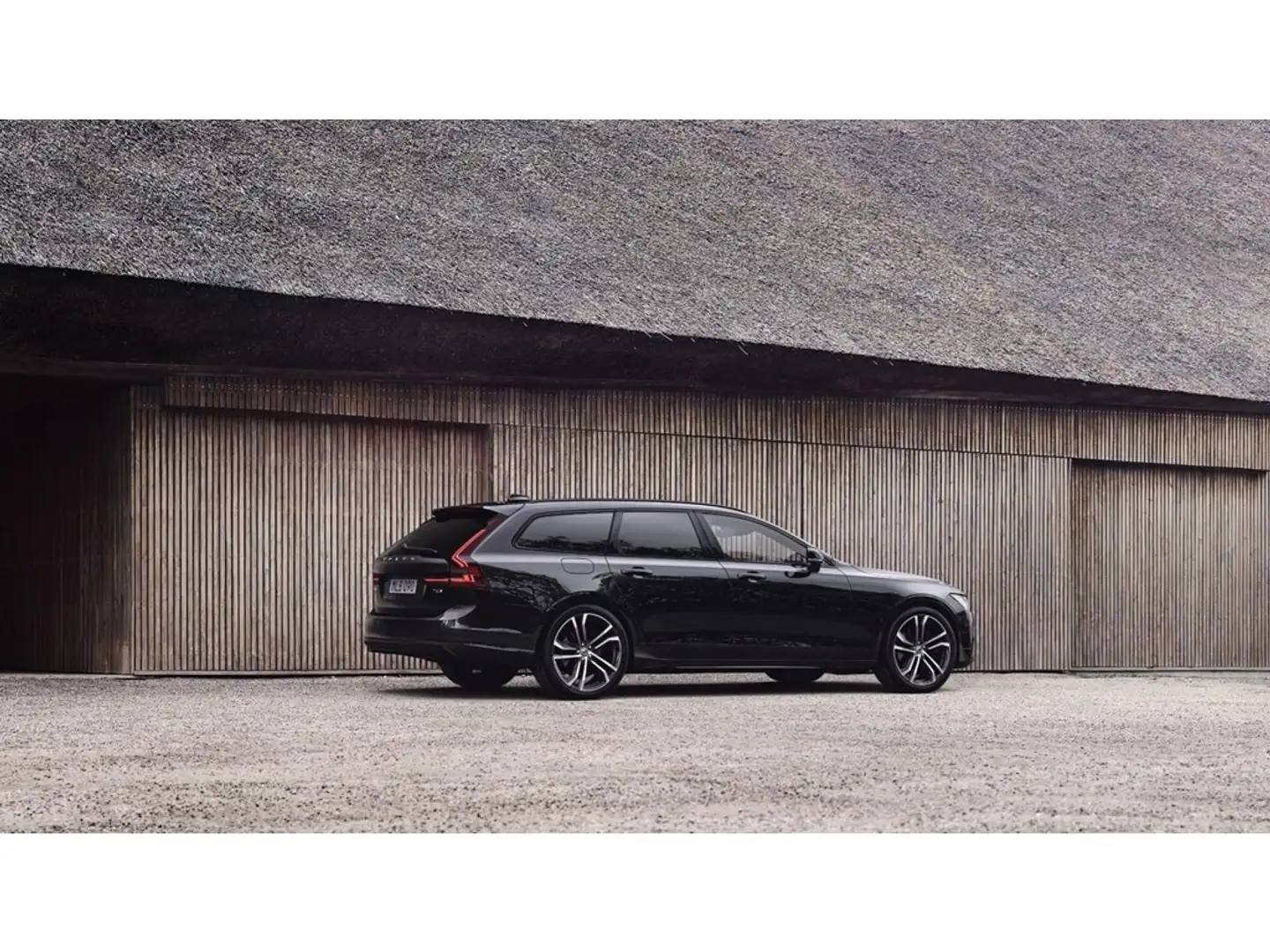 Volvo V90 Ultimate T6 AWD plug-in hybrid Elektrisch/benzine Black - 1