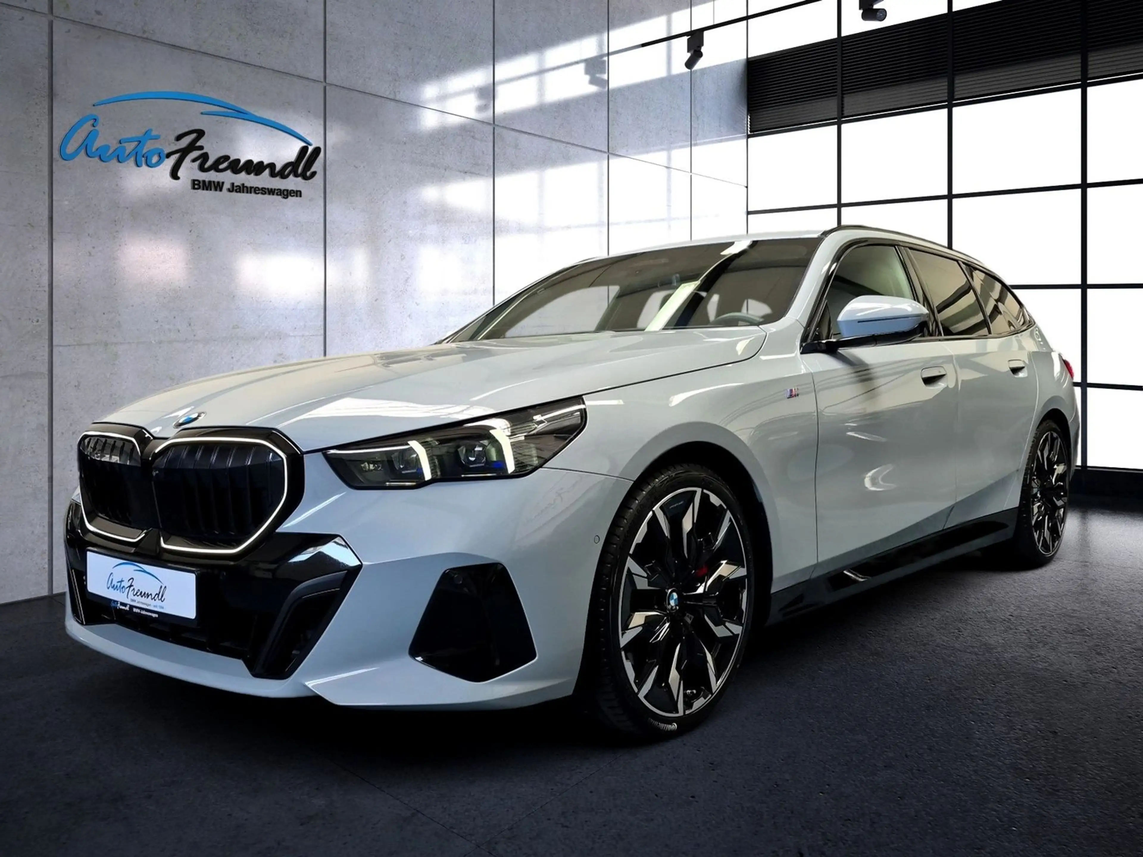 BMW 540 d xDrive M Sport Pro *21 Zoll*4xSH*AHK+Standh