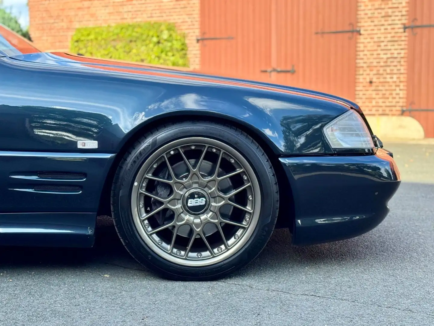 Mercedes-Benz SL 500 R129 Mopf 1 *Deutsch AMG-Styling ab Werk* Schwarz - 2