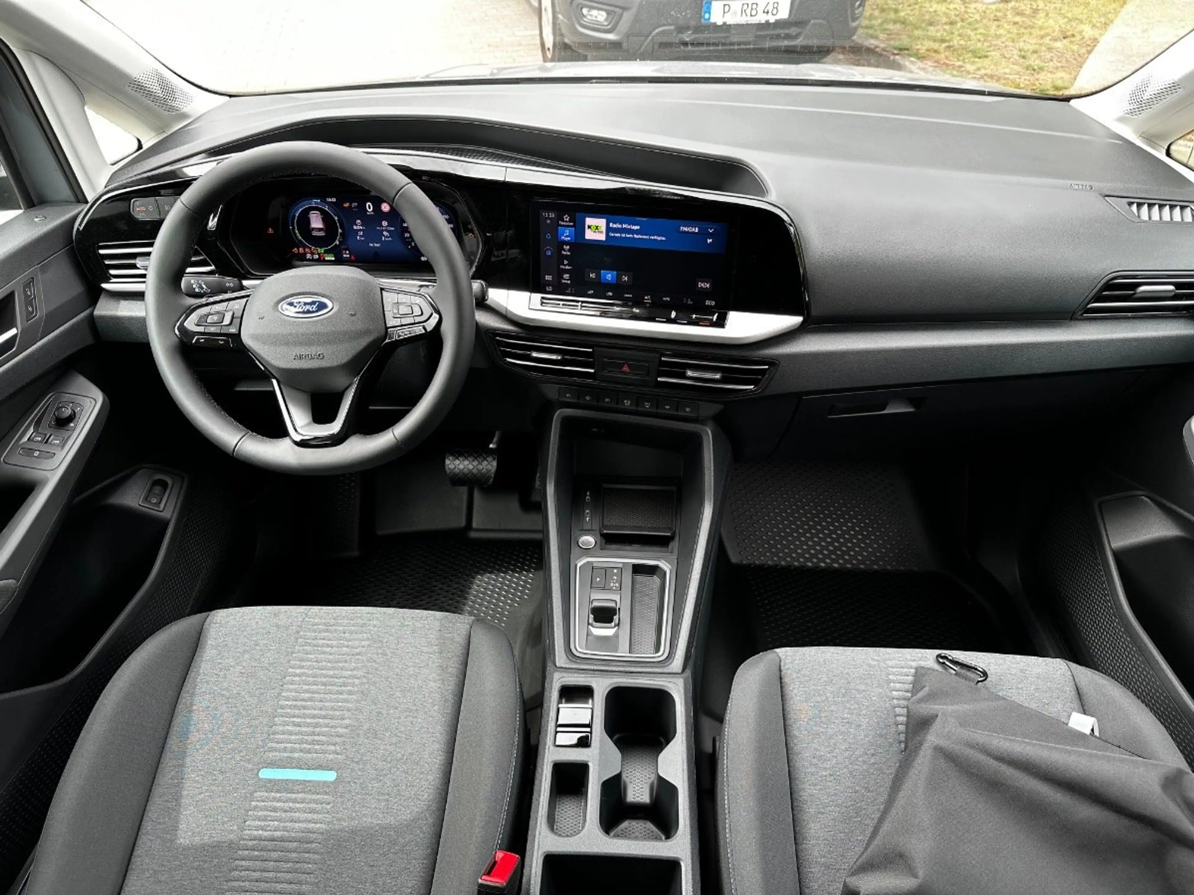 Ford Transit Connect Grand  Flexcab PHEV*Navi*ALLWETTER — photo 11