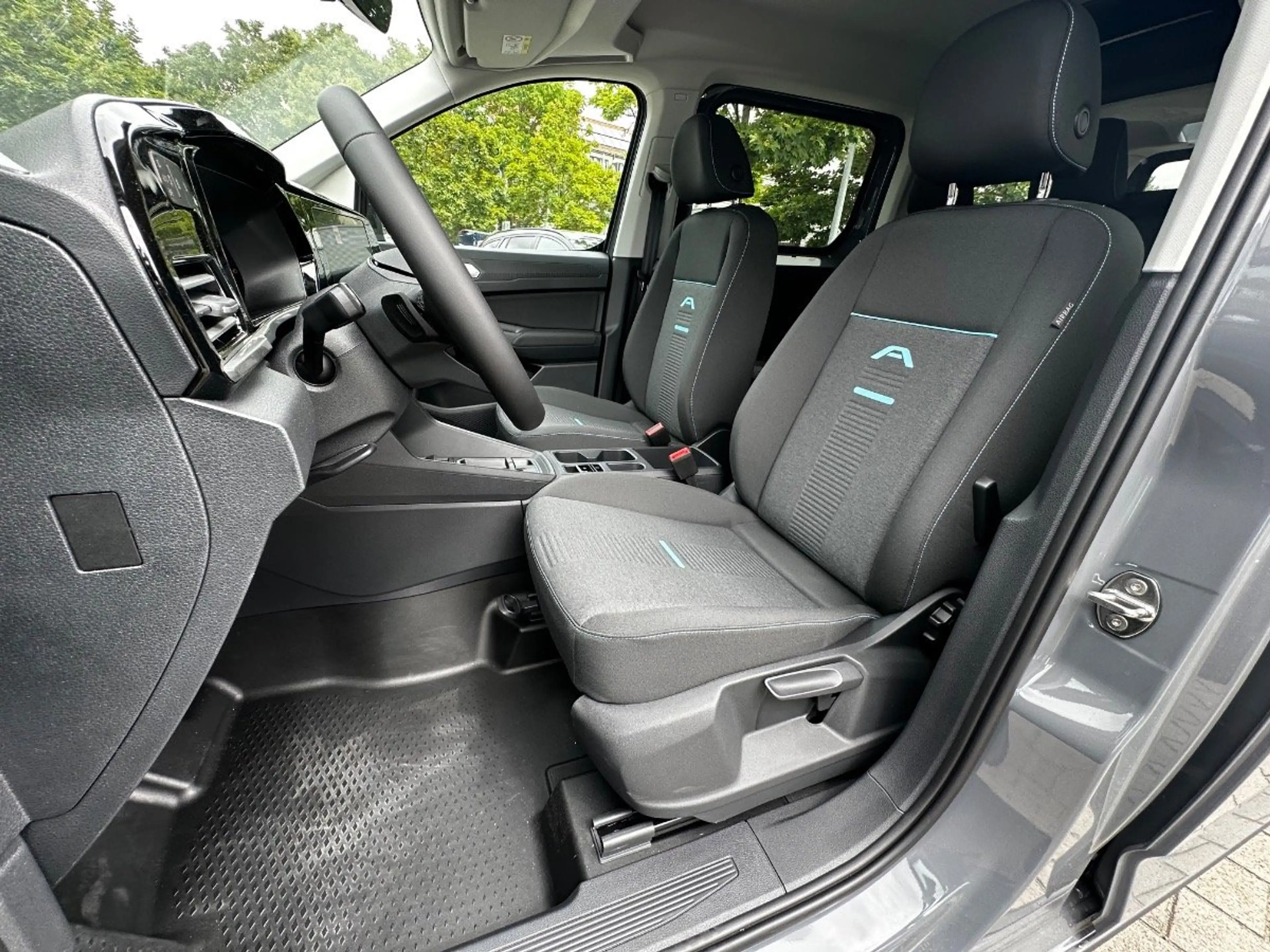 Ford Transit Connect Grand  Flexcab PHEV*Navi*ALLWETTER — photo 13