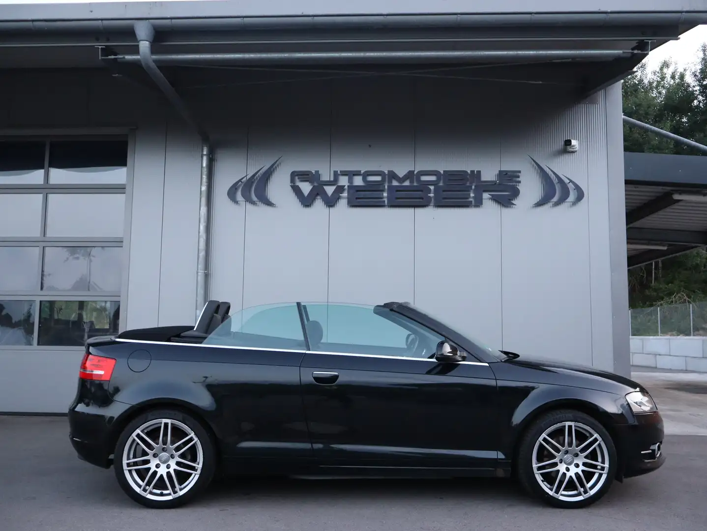 Audi A3 Cabriolet 2.0 TDI DPF AMBITION *NAVI*XENON*LEDER* Schwarz - 2