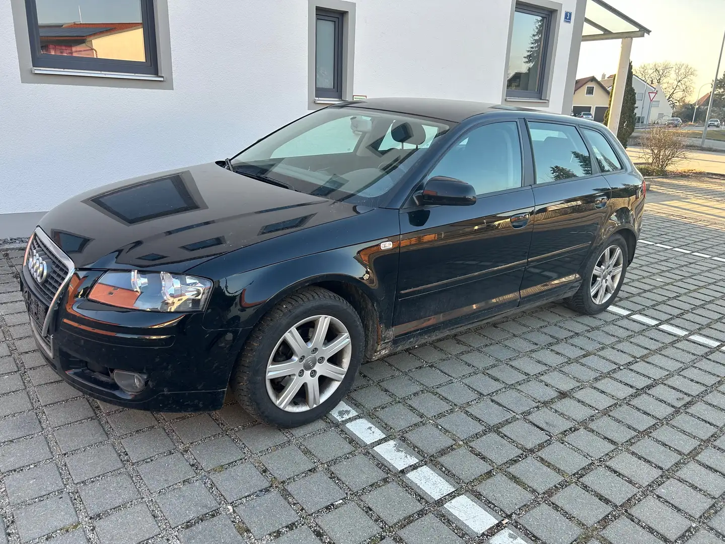 Audi A3 1.6 FSI Ambition Negro - 1