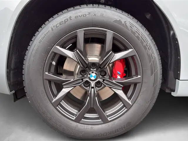 BMW X3 view 10