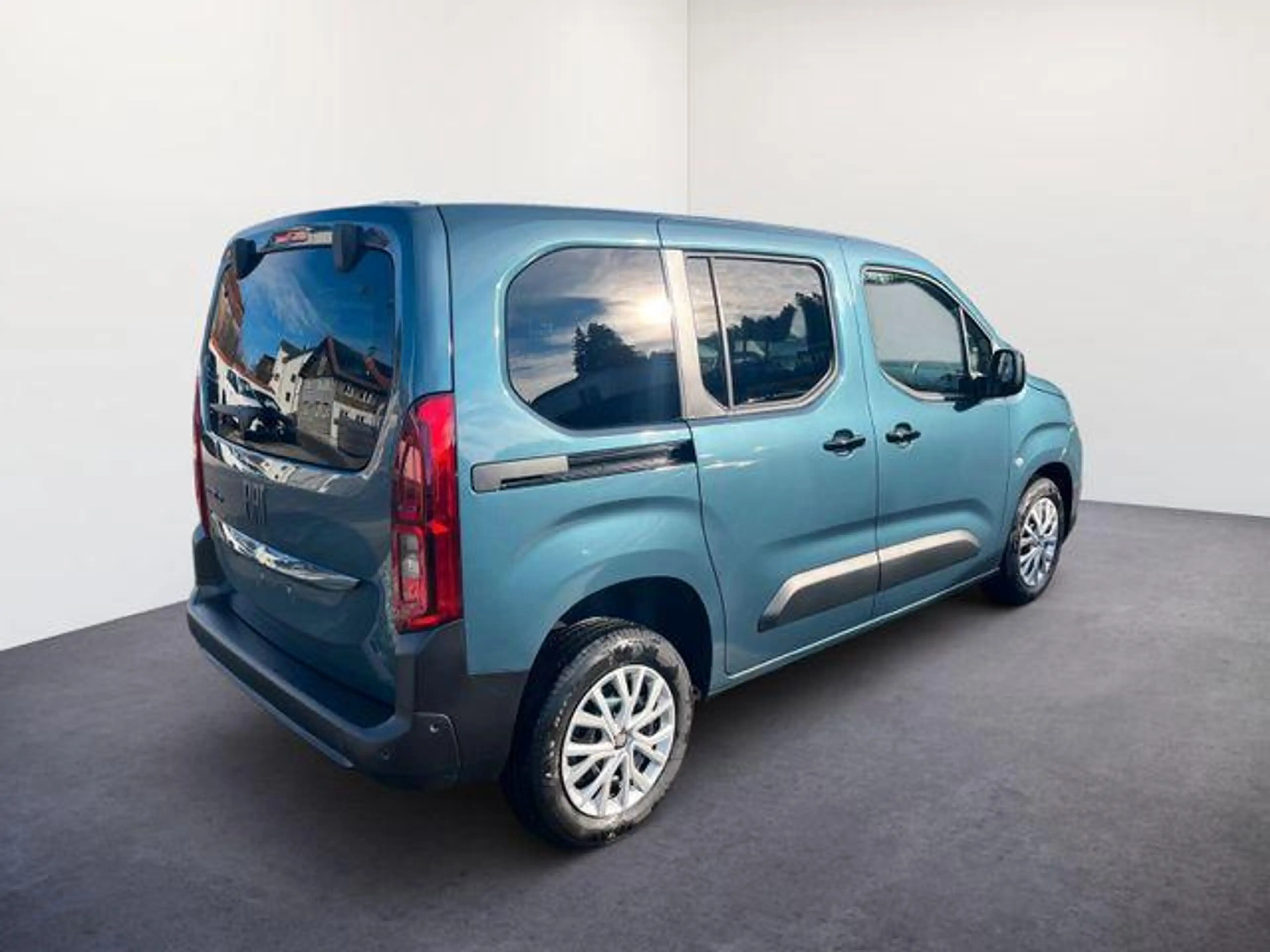 Fiat Doblo Kombi L1 1.5 HDi 5-SITZE/10"NAVI/180°/LED/ 75 k... — photo 3