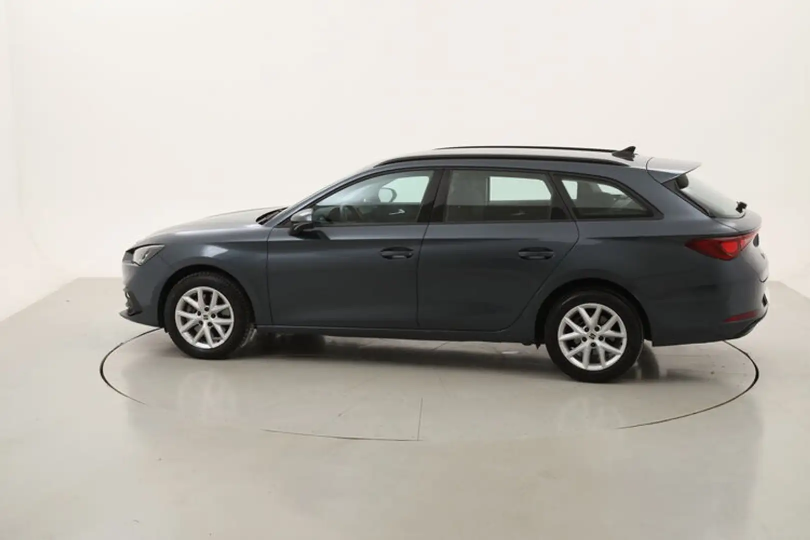 SEAT Leon ST Style DSG 2.0 Diesel 150CV Grigio - 2