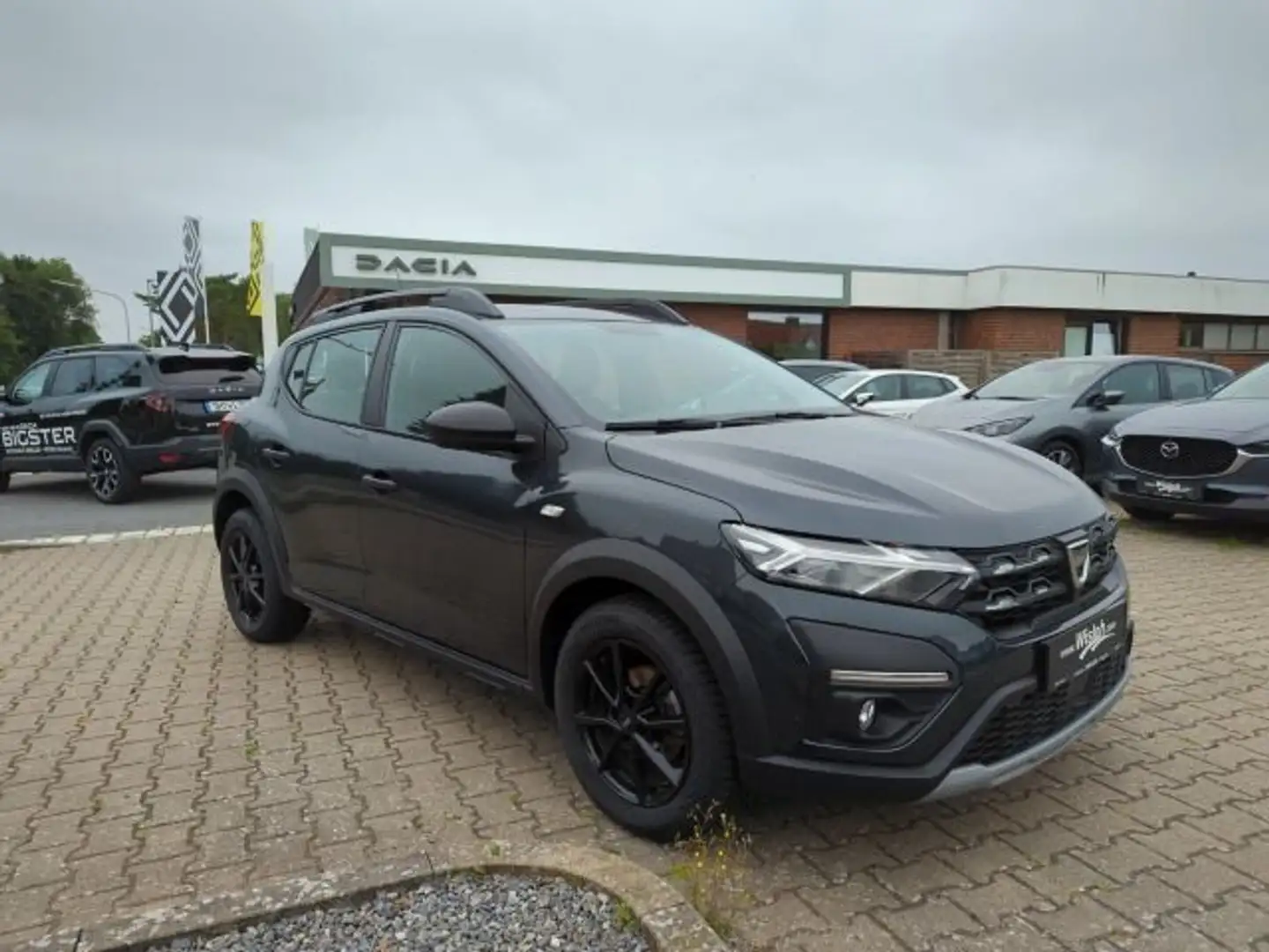 Dacia Sandero III 1.0 TCe 90 Stepway Essential Grijs - 2