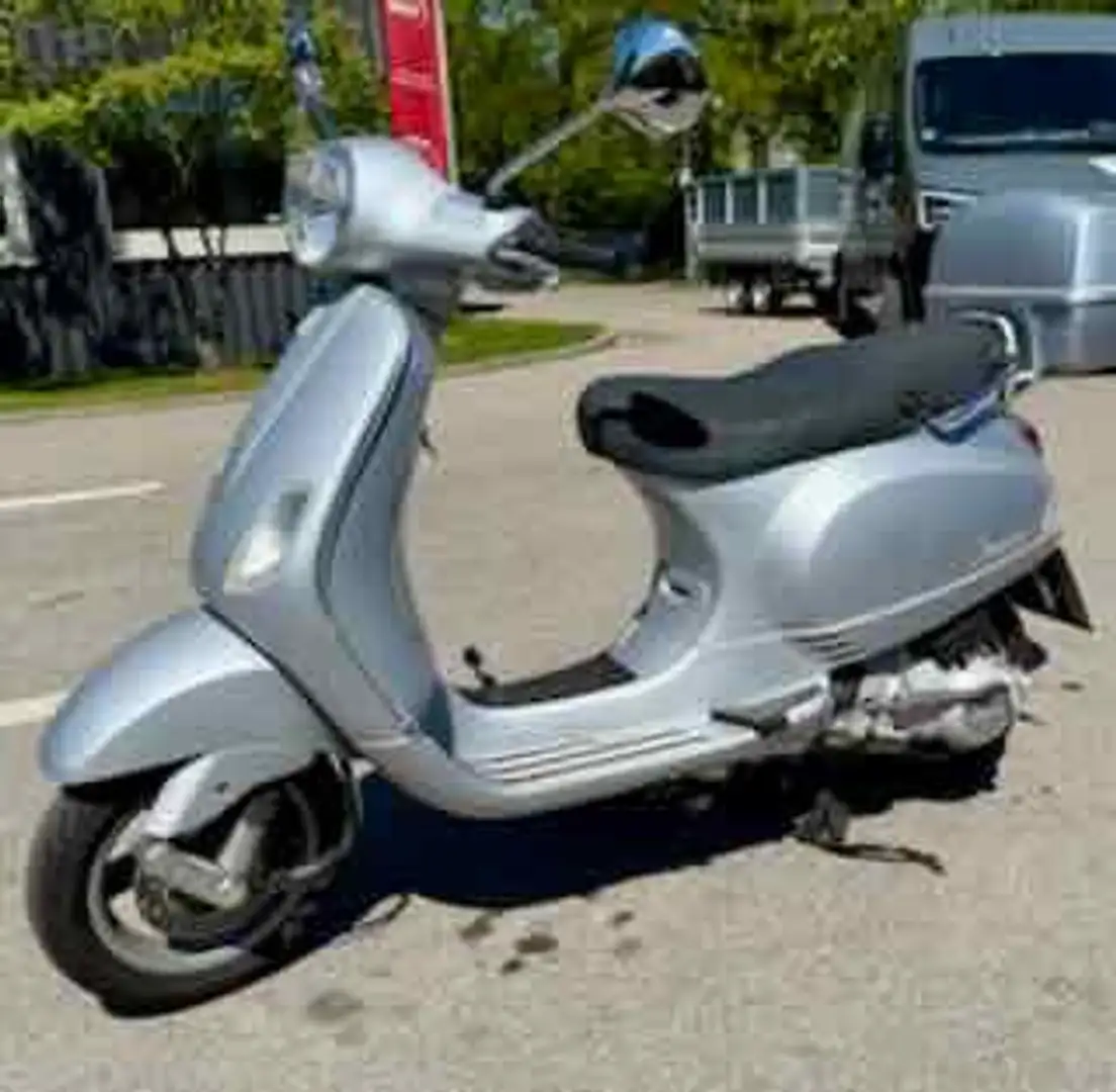Vespa 125 LX Plateado - 2
