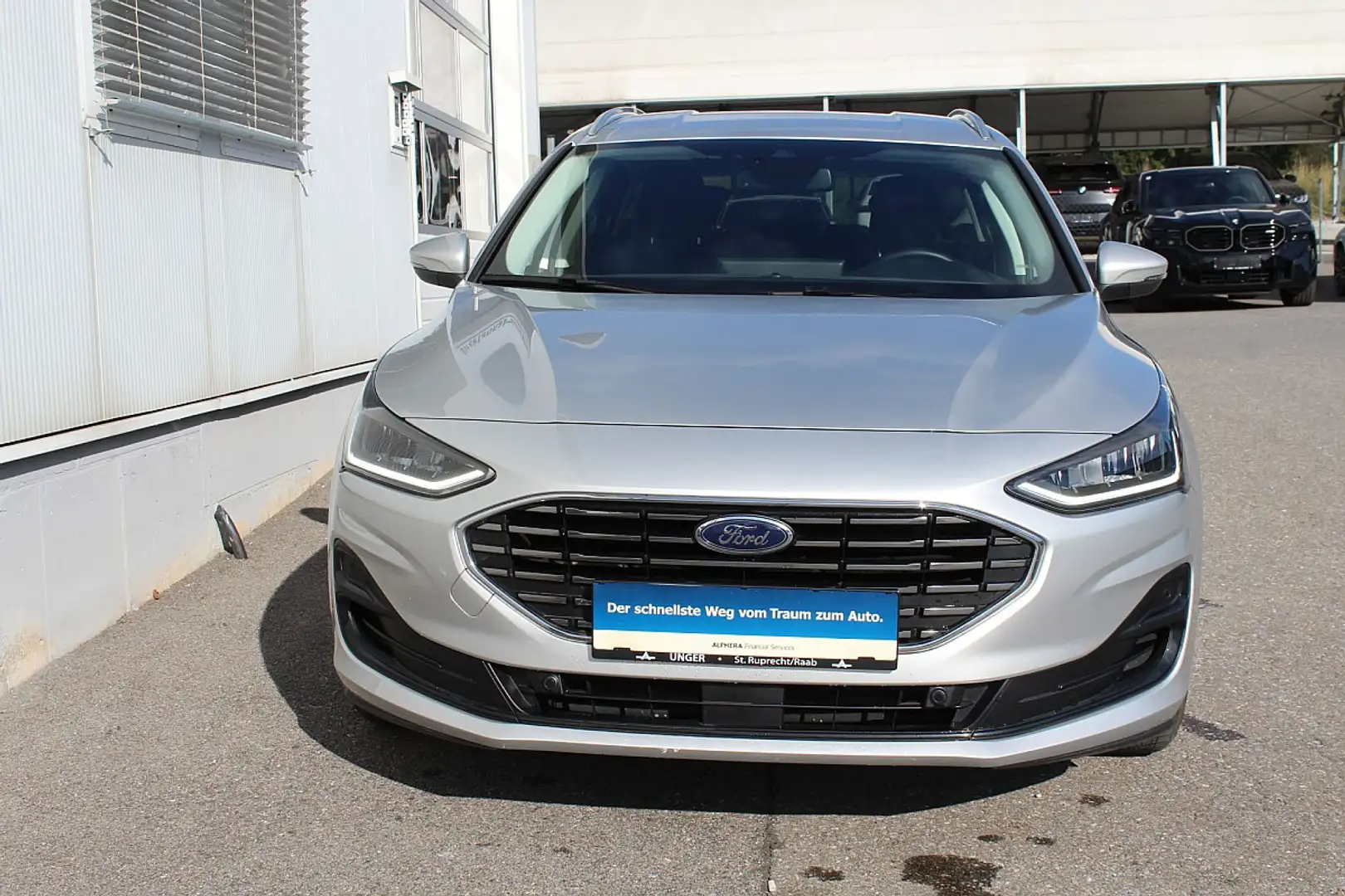 Ford Focus Turnier 1,0 EcoBoost Mild Hybrid Titanium Aut. Grau - 2