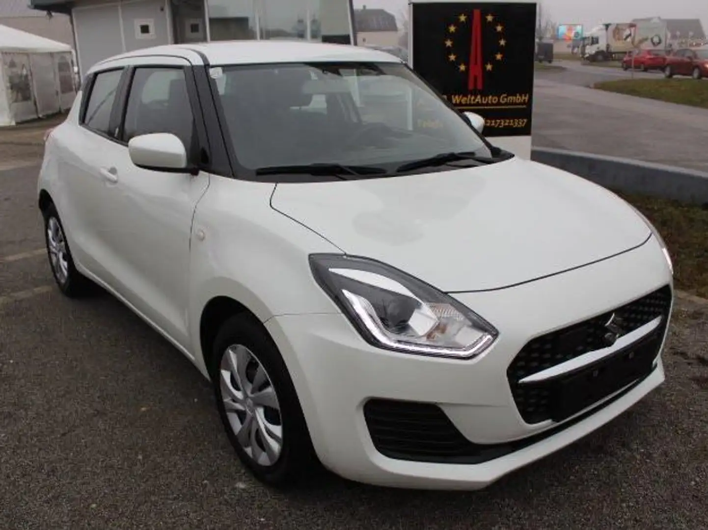 Suzuki Swift 1,2 Hybrid DualJet Clear LED Blanc - 1