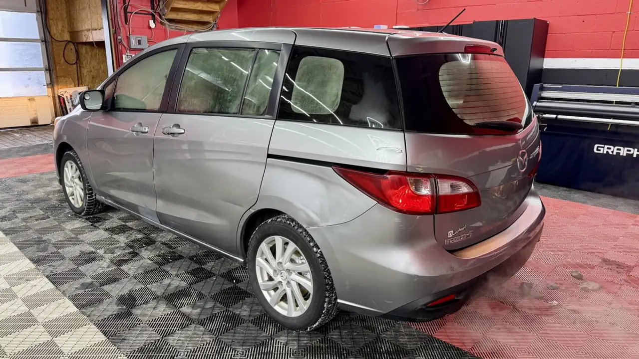 Mazda 5 fotografie Mazda 5