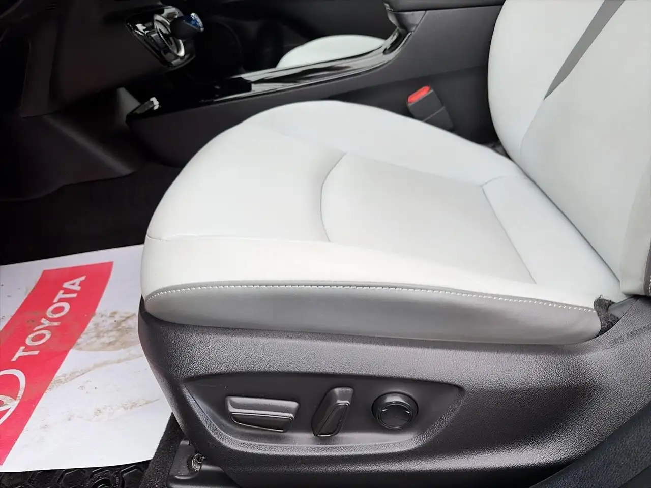 Toyota Prius Prime photo Toyota Prius Prime