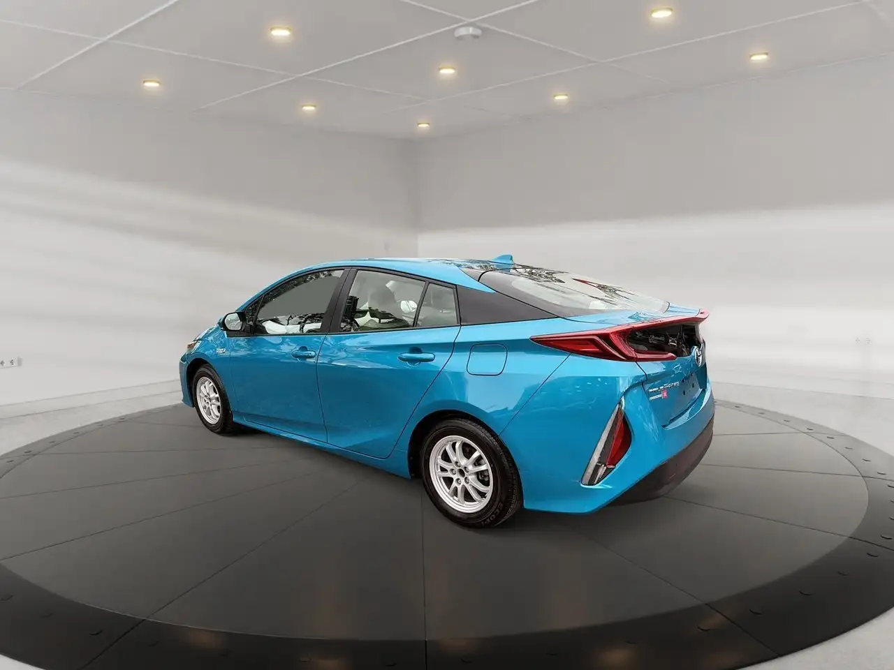 Toyota Prius Prime photo Toyota Prius Prime