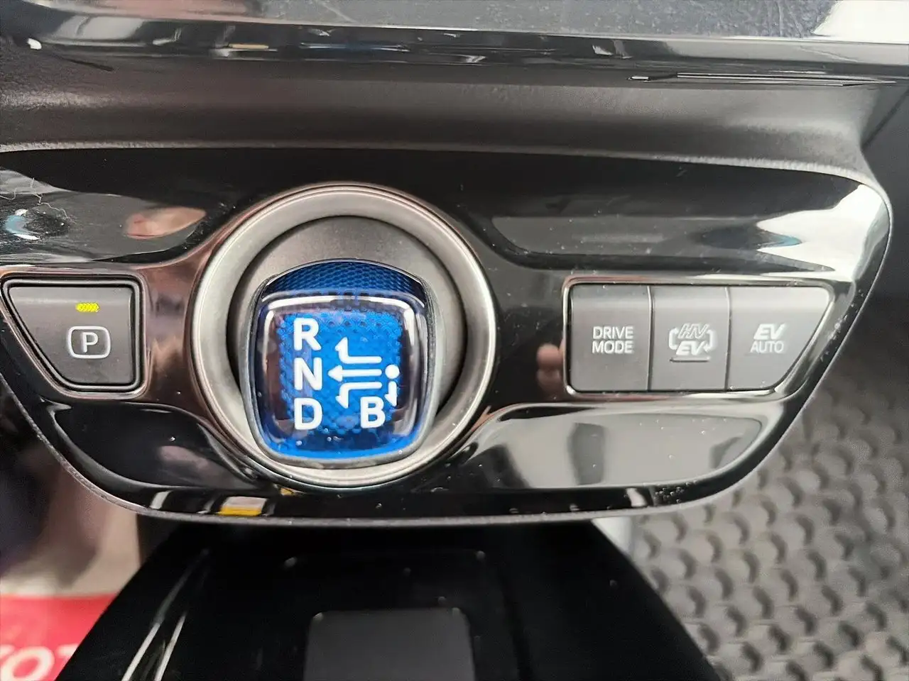Toyota Prius Prime photo Toyota Prius Prime