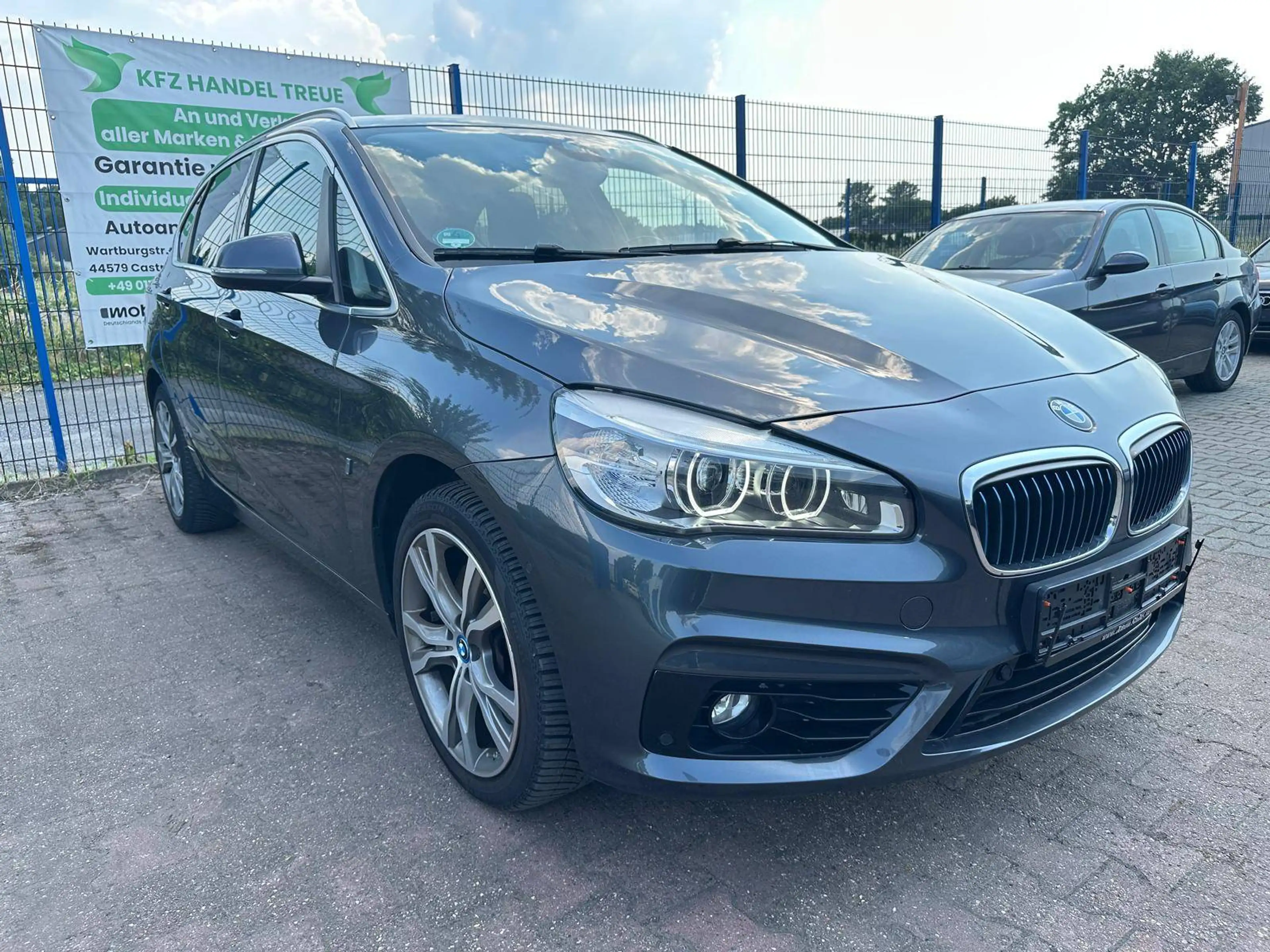 BMW 225 225 xe Sport Line*PANO*KEYLESS*ACC*MEMORY — photo 3
