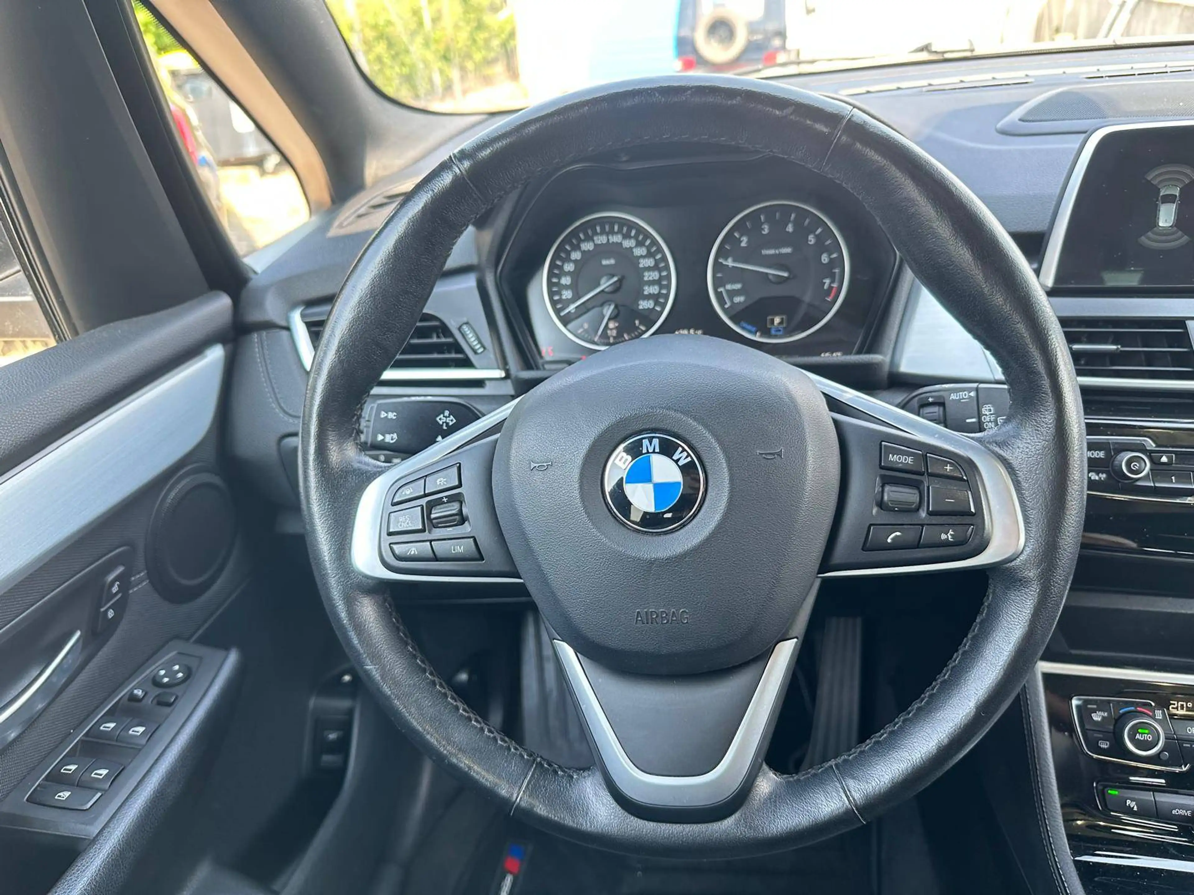 BMW 225 225 xe Sport Line*PANO*KEYLESS*ACC*MEMORY — photo 14