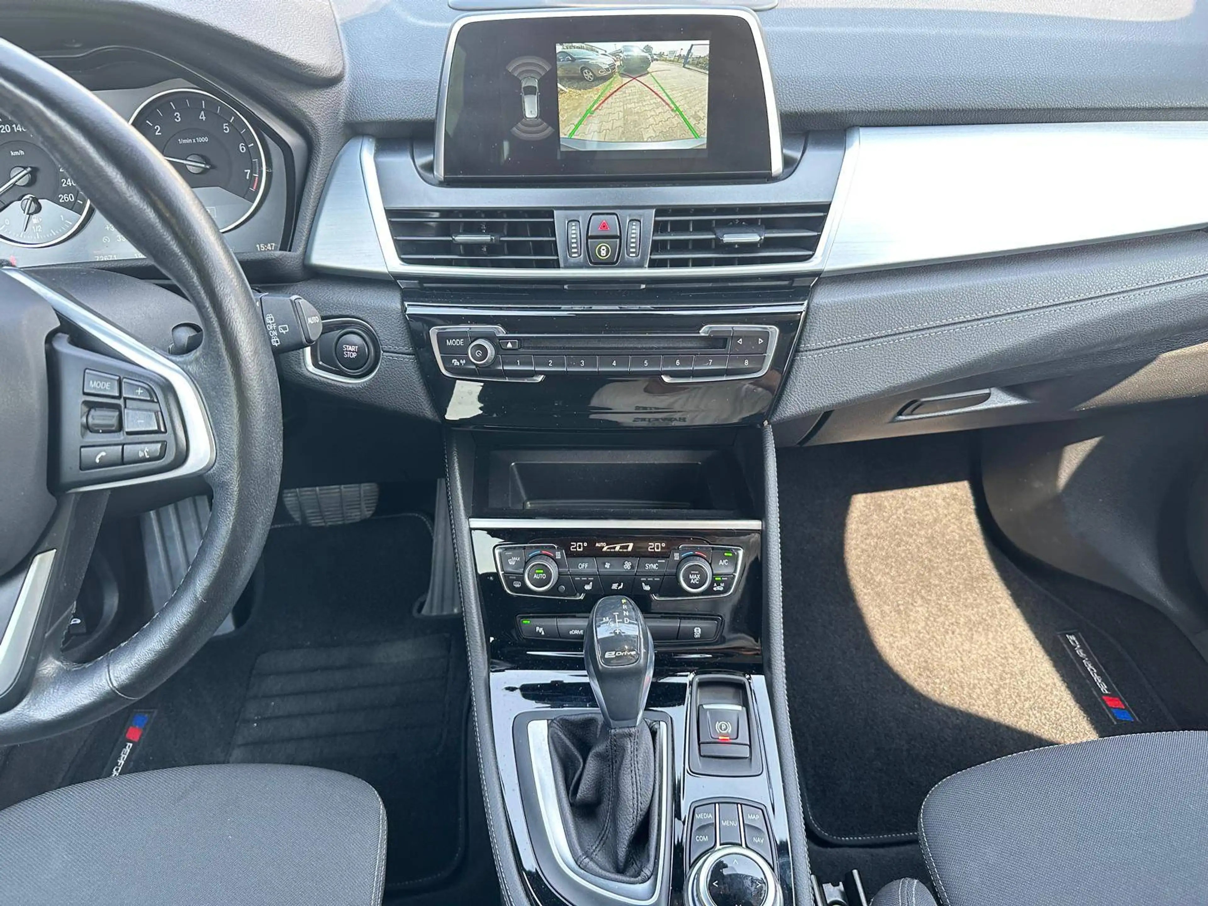 BMW 225 225 xe Sport Line*PANO*KEYLESS*ACC*MEMORY — photo 13