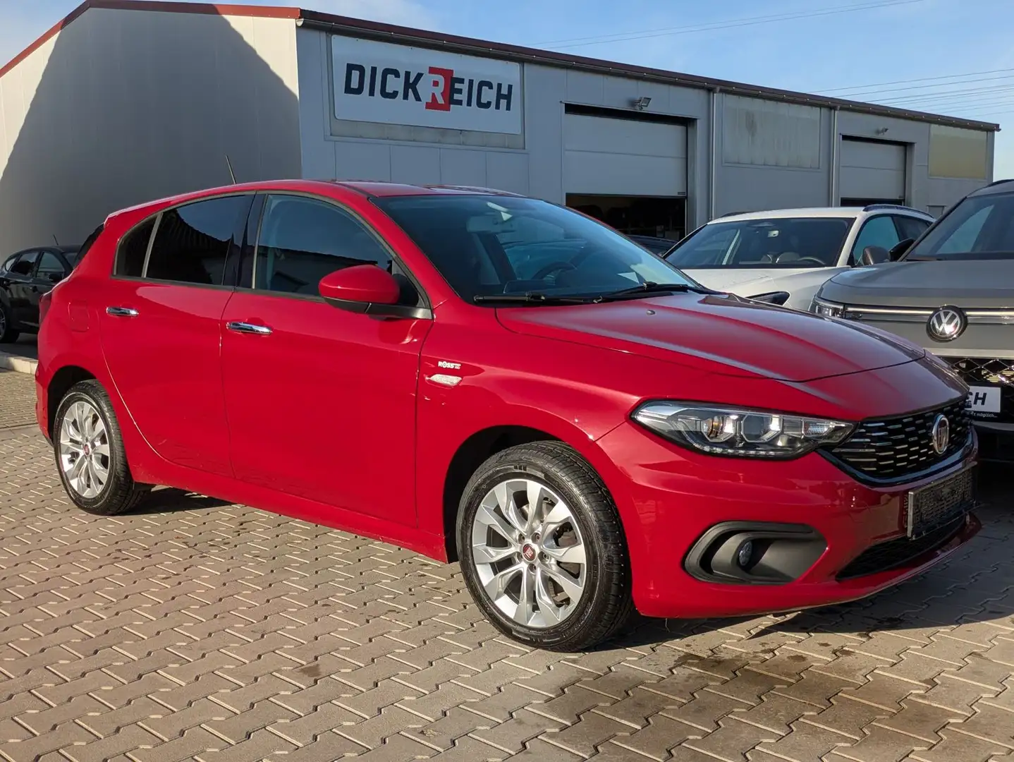 Fiat Tipo 1.4 T Lounge AHK*KAM*NAVI*TEMP*SHZ Rojo - 1