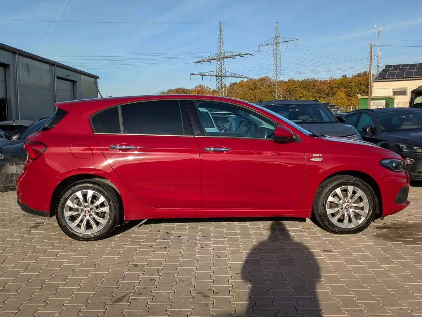 Fiat Tipo 1.4 T Lounge AHK*KAM*NAVI*TEMP*SHZ Rojo - 2