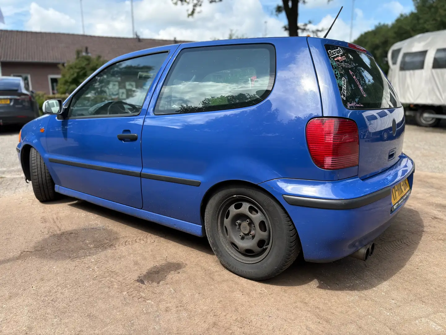 Volkswagen Polo Trendline - 1