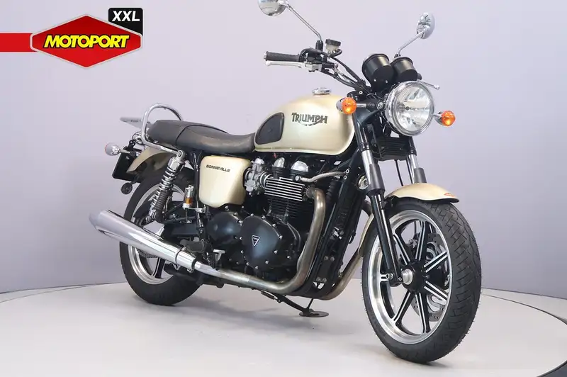 Triumph BONNEVILLE - foto 2