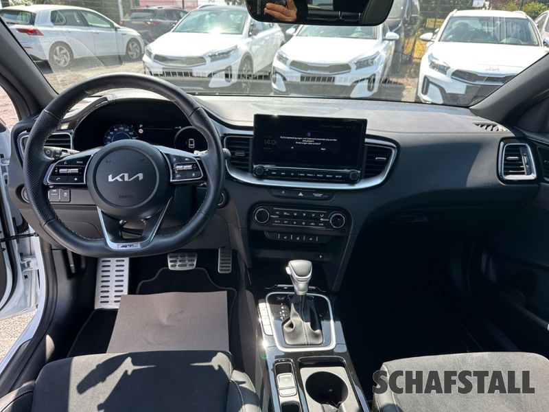 Kia Ceed / cee'd GT-Line Panorama Technik-&Leder-Paket 18-Zoll — photo 13