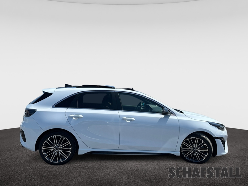Kia Ceed / cee'd GT-Line Panorama Technik-&Leder-Paket 18-Zoll — photo 7