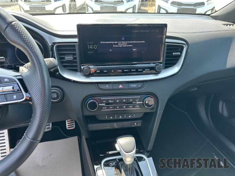 Kia Ceed / cee'd GT-Line Panorama Technik-&Leder-Paket 18-Zoll — photo 12