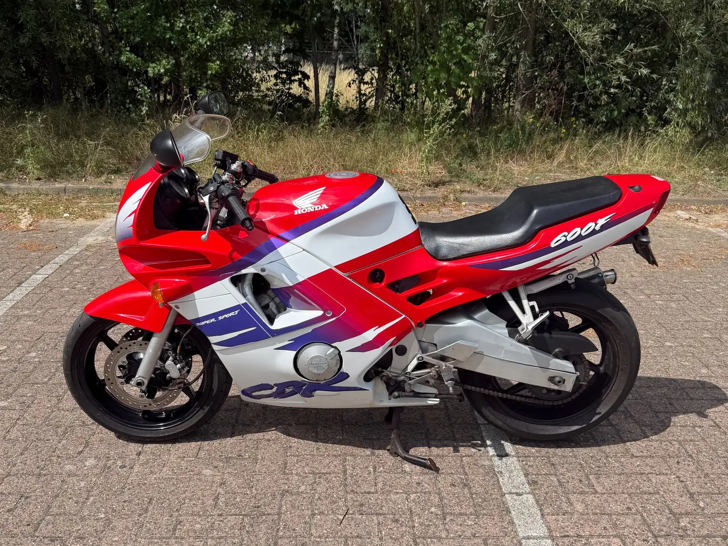 Honda CBR 600 599 Rood - 1